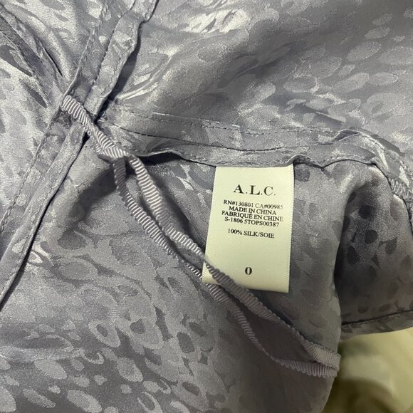 A.L.C. Purple Silk Animal Print Long Sleeve Wrap Blouse Size 0 - Picture 2 of 6